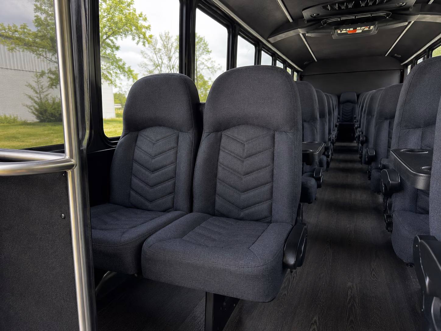 bend charter bus rentals to concerts festivals in bend