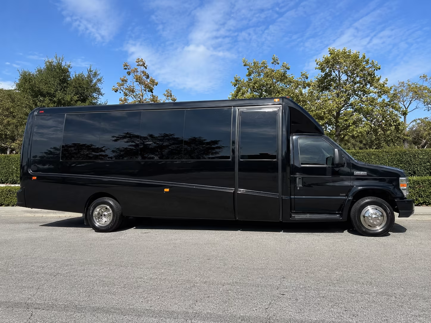 for quick and easy oregon caves transportation compare buses in under a minute