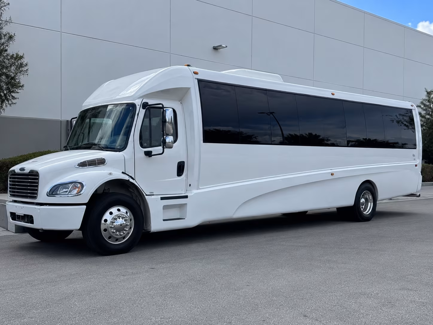 portland bus rentals