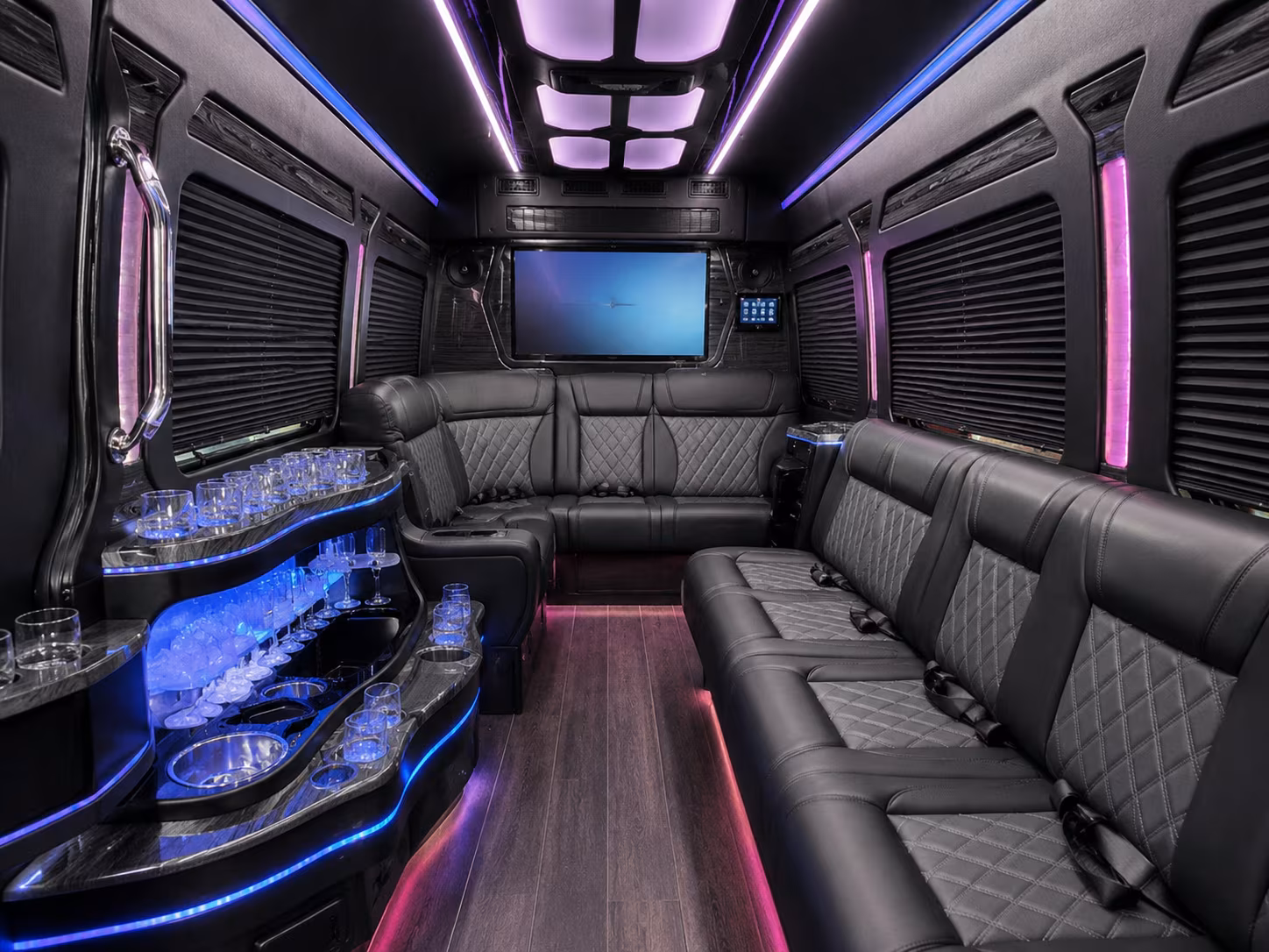 portland rent a shuttle bus for your portland employees
