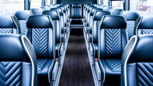 18 passenger minibus rental springfield