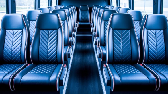 medford 25 passenger minibus rental
